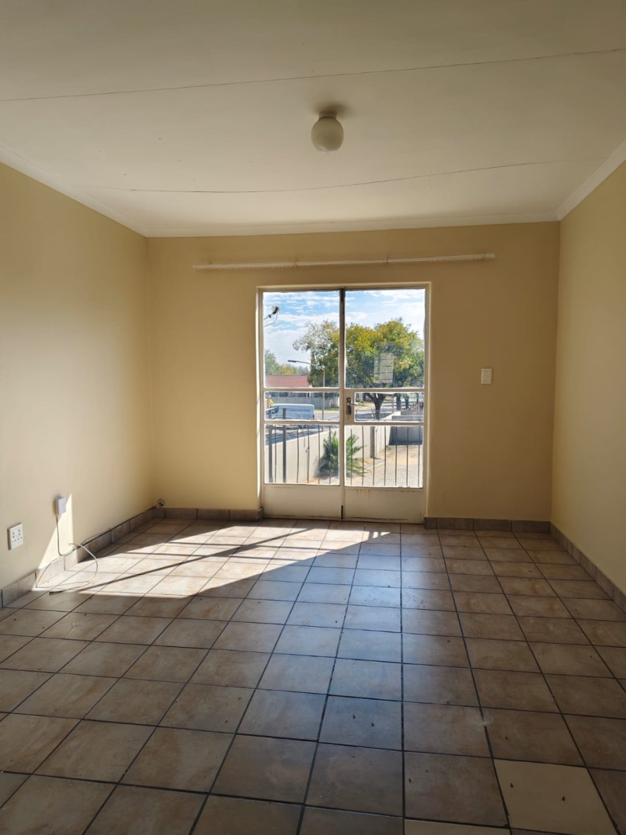 2 Bedroom Property for Sale in Vaalpark Free State
